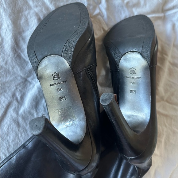 Vero Cuoio Black Leather Knee-High Heeled Boots - Picture 3 of 5